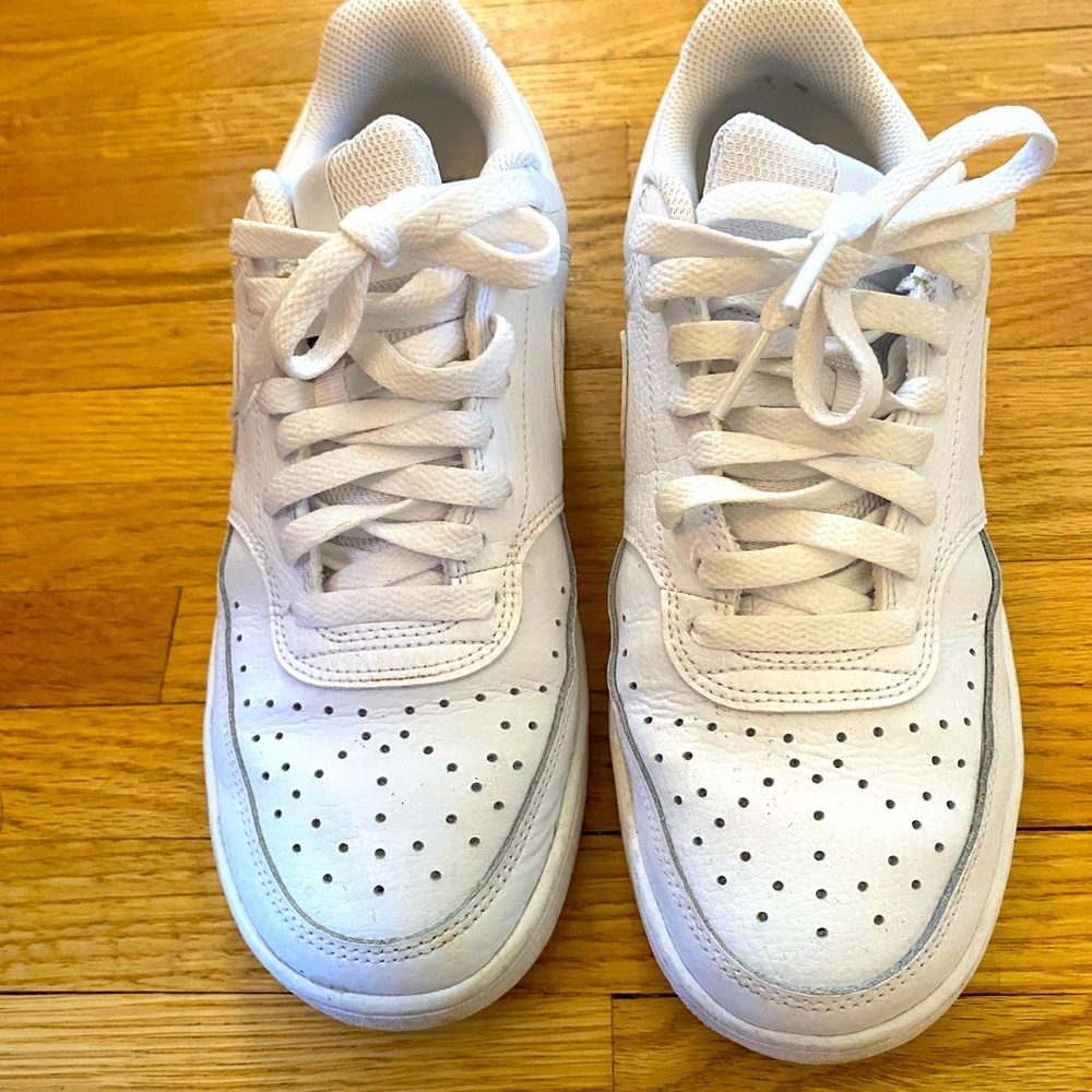 Womens Nike court vision